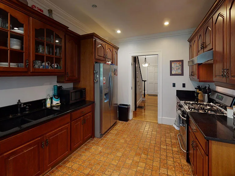 10 Ashton Pl — Photo 14
