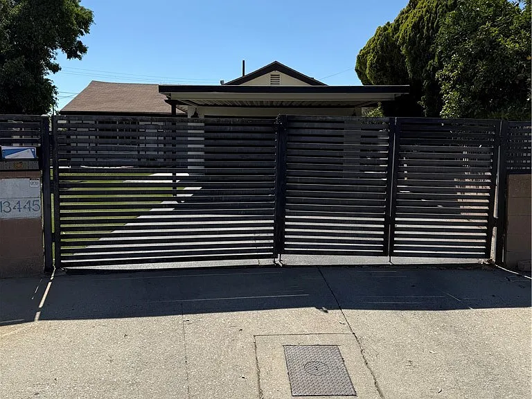 13445 Gager St — Photo 25