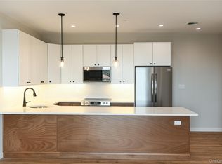 135 E Park Ave #3F, Long Beach, NY 11561