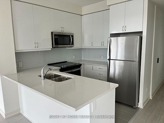 5th image of 4955 Yonge St #2906