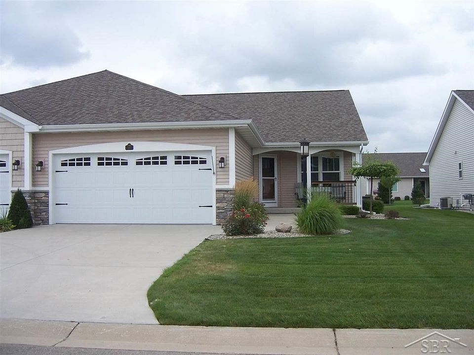 1st image of 27 Tuscany Cir