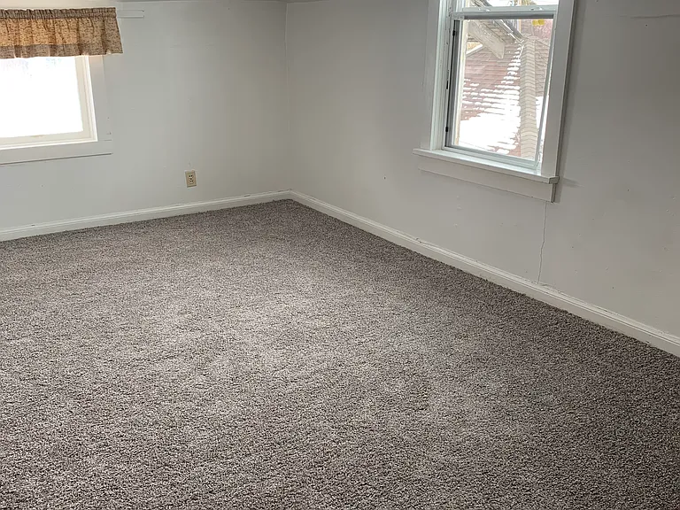 551 E Hooper Ave — Photo 14