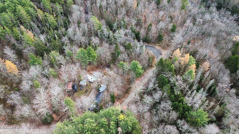 2nd image of 345 Kelly Road