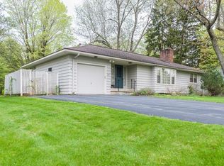 305 Churchill Ln, Fayetteville, NY 13066