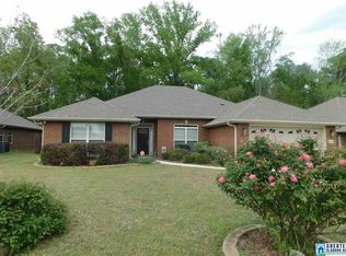 169 Golden Meadows Dr, Alabaster, AL 35007