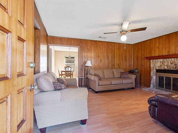 2nd image of 117 County Road 247a