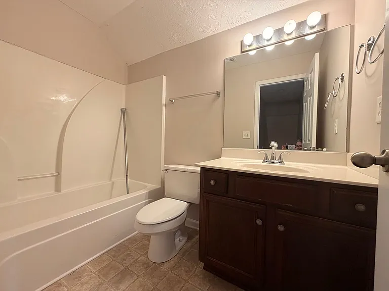 217 Neal Ave — Photo 15