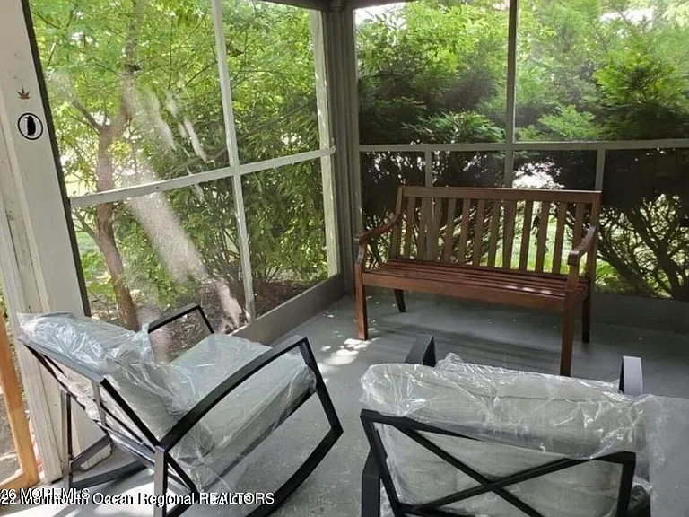 32 Baker Dr — Photo 8