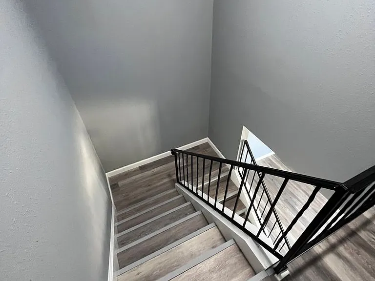 1318 Truman Ave — Photo 9