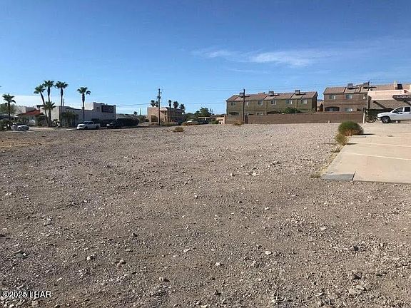 4th image of 3457 Maricopa Ave