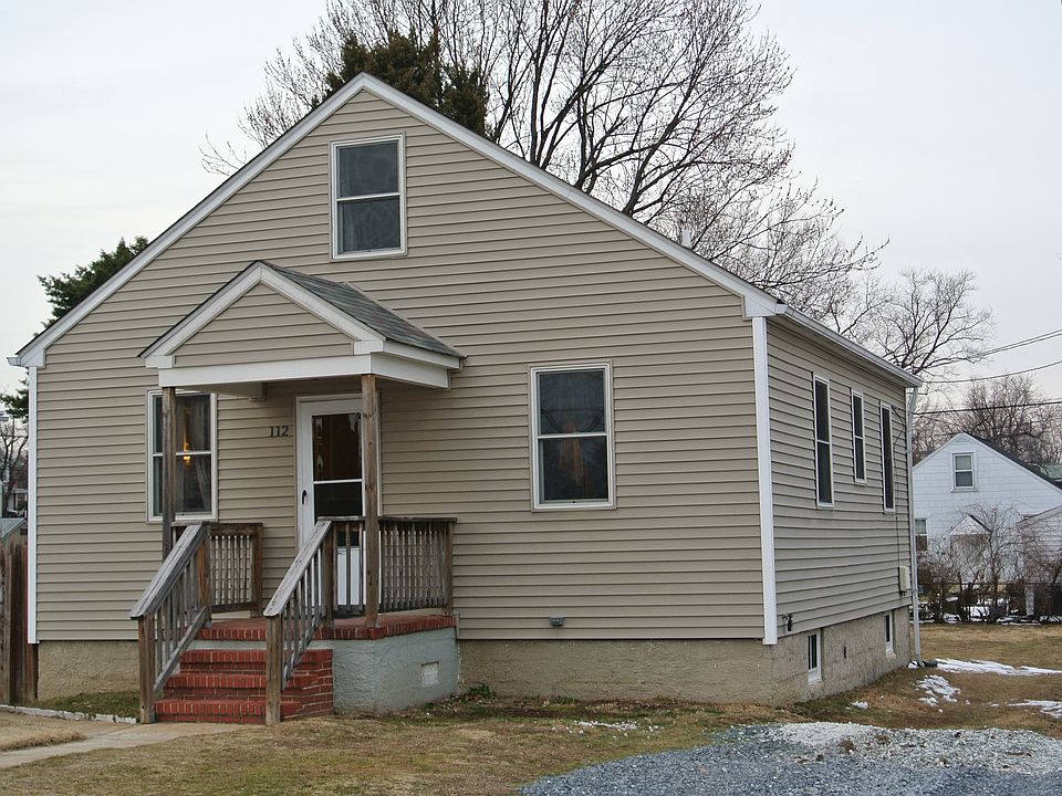 1st image of 112 3rd Ave S