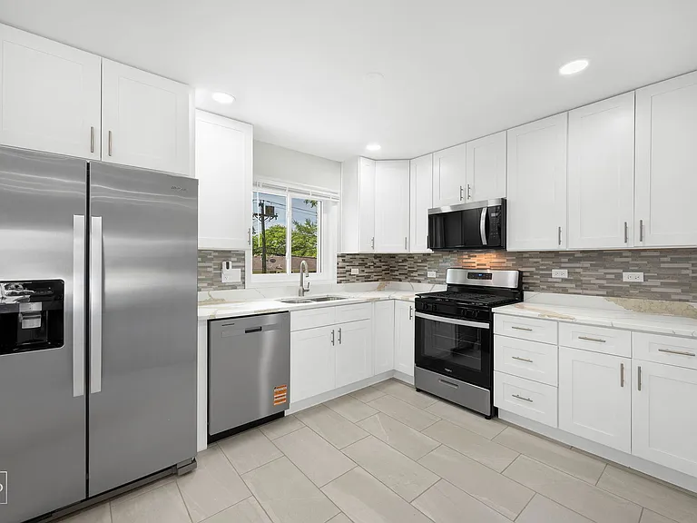225 Bode Rd — Photo 2