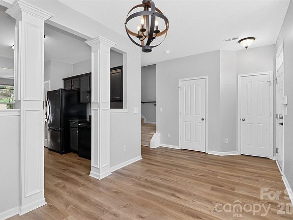 5th image of 7345 Laurel Valley Rd