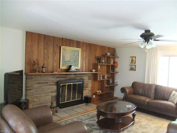 3rd image of 6240 S Woodlane Dr