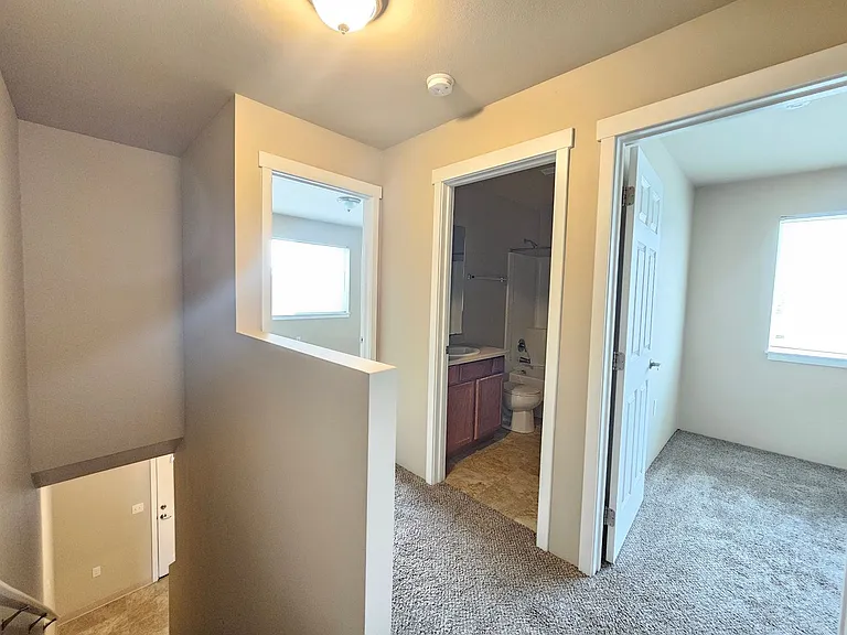 5205-5207 E Upriver Dr — Photo 24