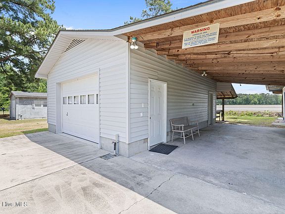 3rd image of 1905 Hullwood Drive