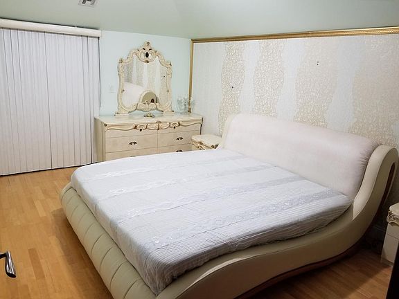 3rd image of 3748 Neptune Ave