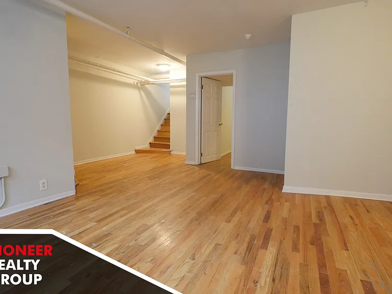 654 W Cornelia Ave #65622 — Photo 5