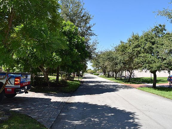 3rd image of 9660 NW 26 St