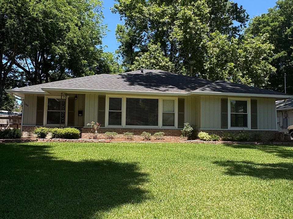 1st image of 366 Gloria Ave