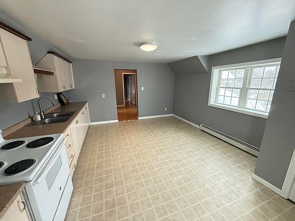 3rd image of 47 E Main Street