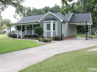 113 Briarwood Dr, Selma, NC 27576