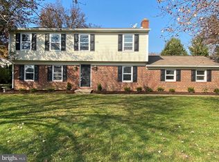 443 Haymarket Ln, Lititz, PA 17543