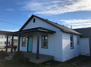 383 8th St, Crescent City, CA 95531