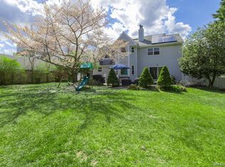 65 Mayfair Rd, Nesconset, NY 11767