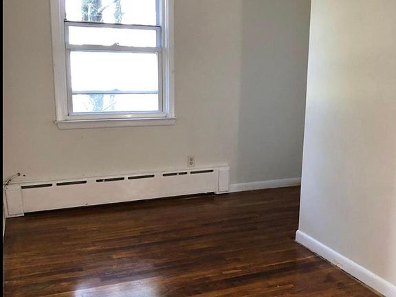 5th image of 46 Hancock Ave