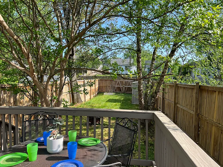 1427 Kearny St NE — Photo 15