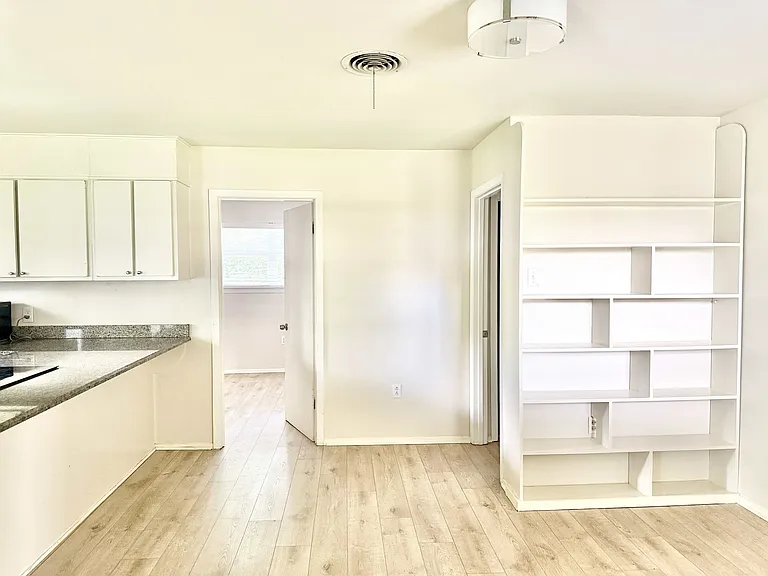 6967 Menlo Dr — Photo 5