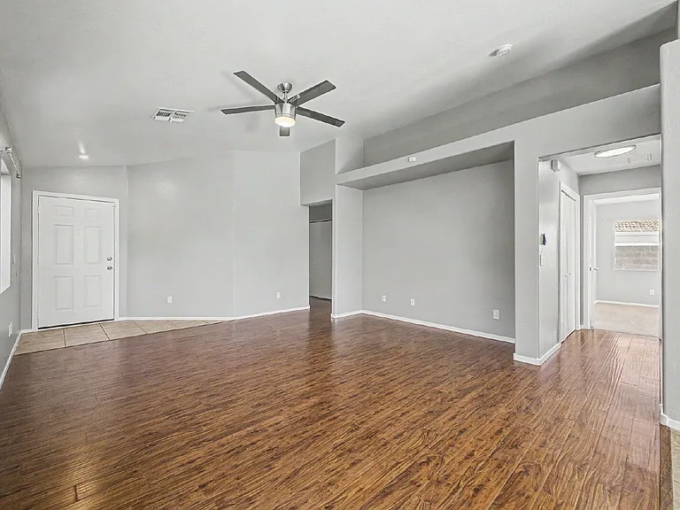14718 N 154th Ln — Photo 10