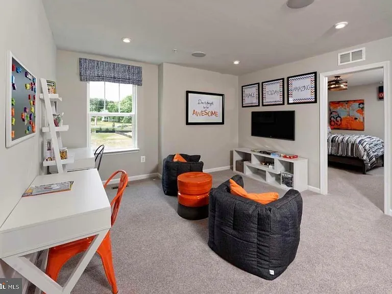 3348 Burton Dr — Photo 14