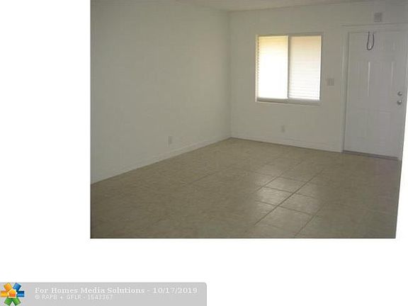 4th image of 2643 NE 8th Ave APT 10