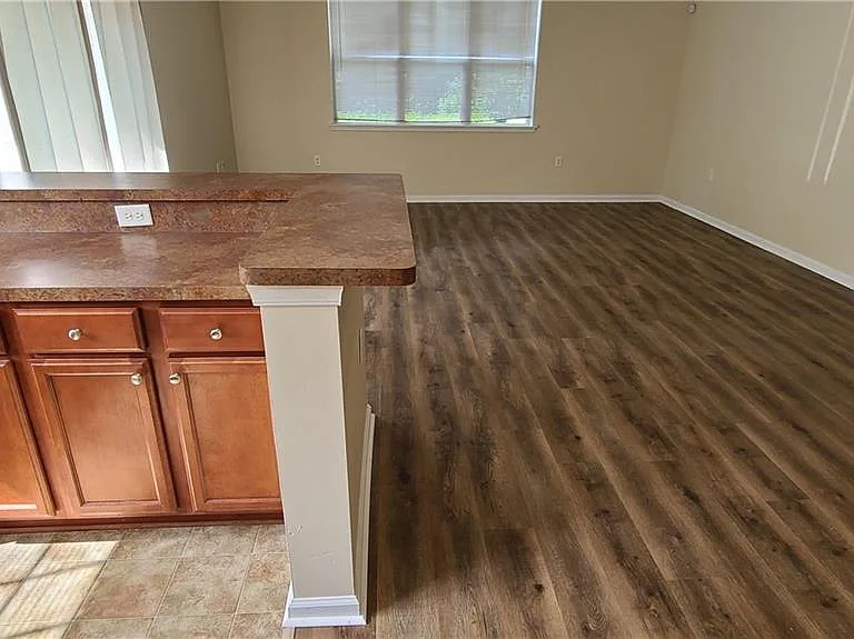 932 Southmoor Dr #101 — Photo 7