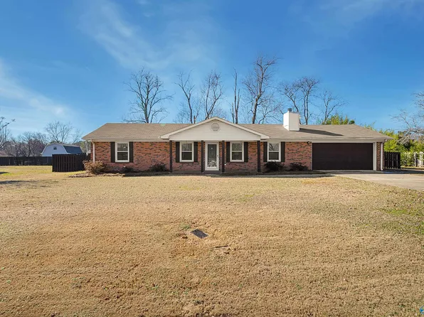 104 Rosa Lee Dr, Meridianville, AL 35759