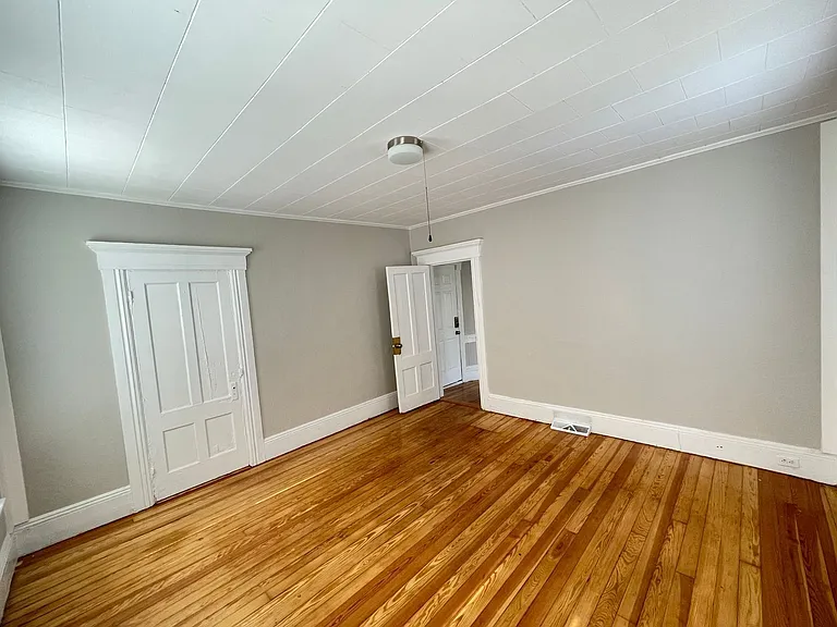 336 Amherst St #1 — Photo 3