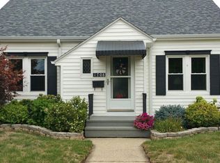 1708 75th St, Kenosha, WI 53143