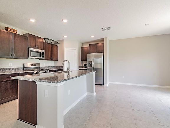 3rd image of 5157 White Chicory Dr