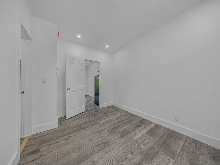 6844 Abbott Ave #6 — Photo 9