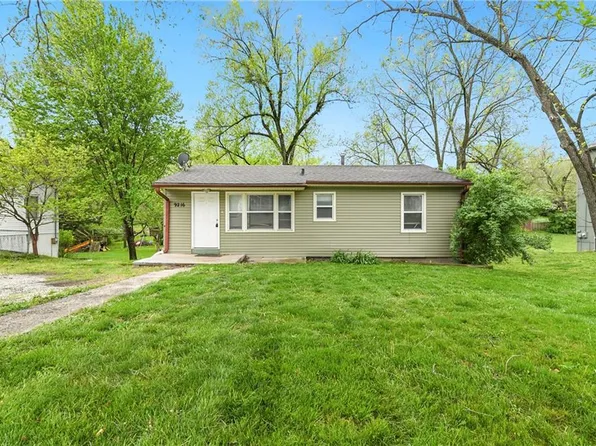 9216 McGee St, Kansas City, MO 64114