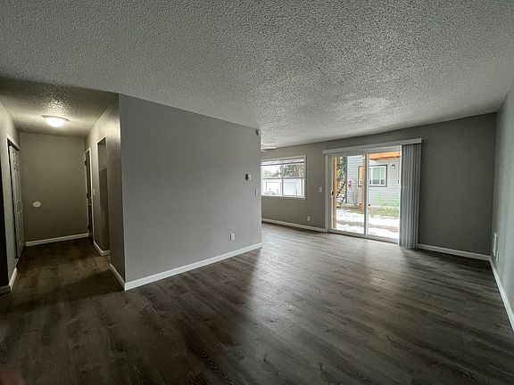 3rd image of 23 NE 162nd Ave #111