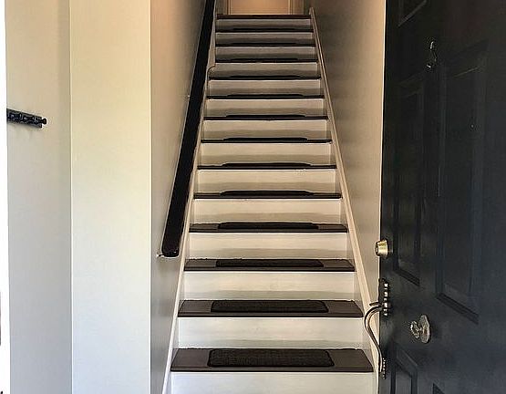 Tile entry - interior steps