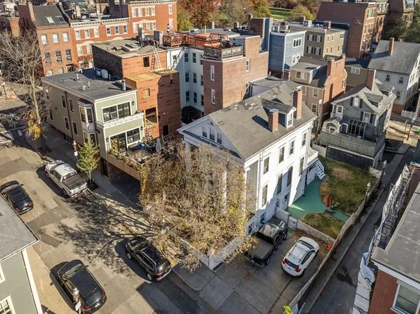 33 Cordis St, Charlestown, MA 02129