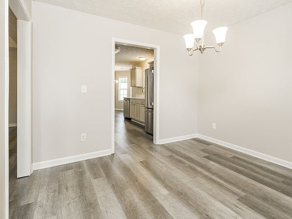 5th image of 229 Clearwater Dr