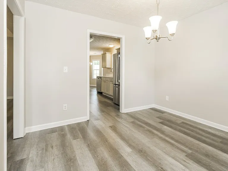 229 Clearwater Dr — Photo 5
