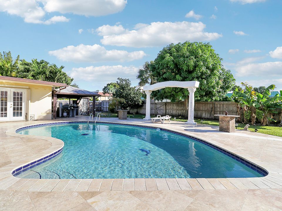 10868 Larch Court, Palm Beach Gardens, FL 33418 | MLS #R11148681