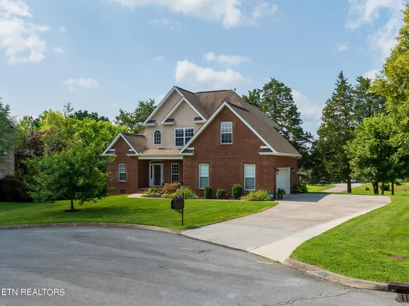 7707 Twin Maple Dr, Knoxville, TN 37938