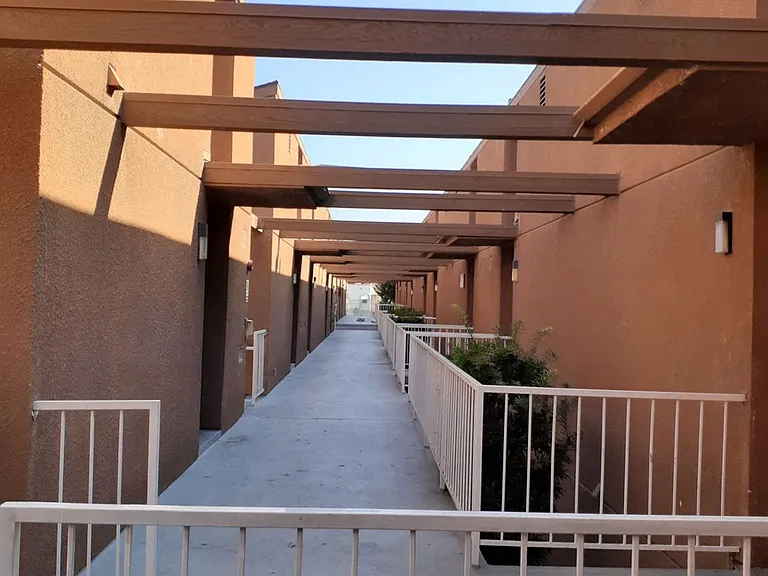 Huntington Ridge — Photo 1
